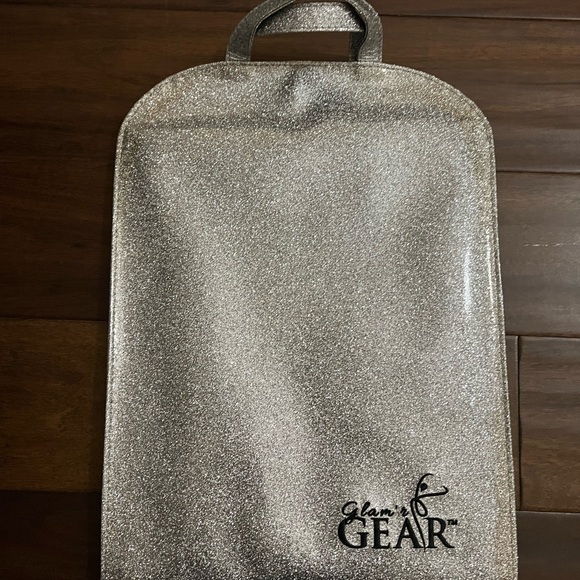 Glam'r Gear Mobile Changing Station™ Dance Duffel Bag with Built-In uHide® Rack. - Picture 4 of 11